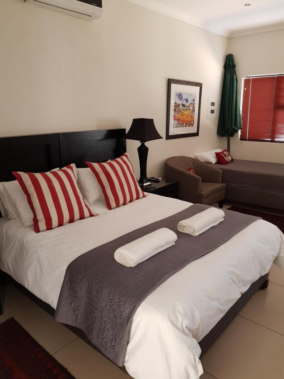 Presidensie Guest Rooms Potchefstroom Exterior foto